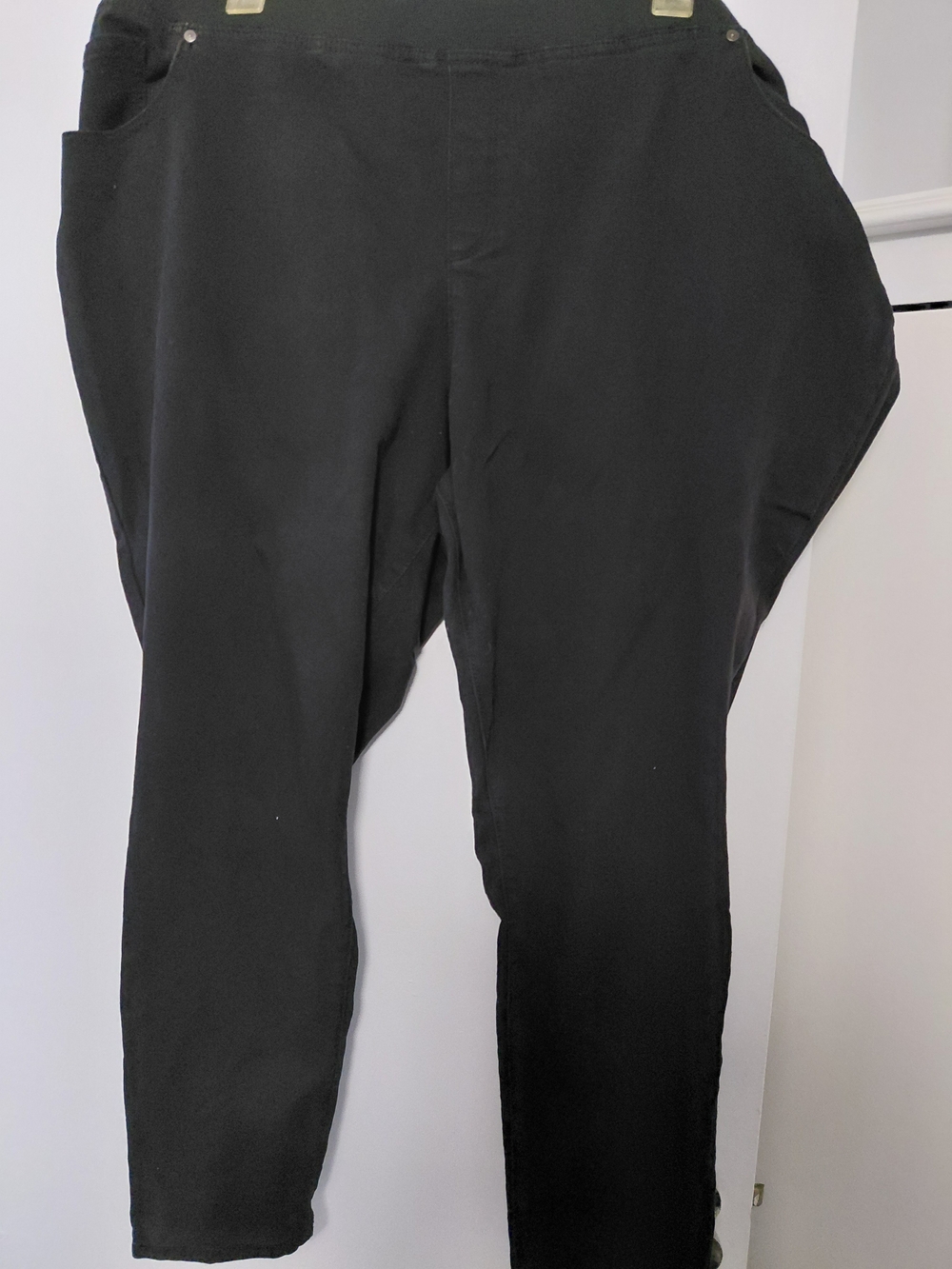 Terra & Sky Black Women's Jogger Pants